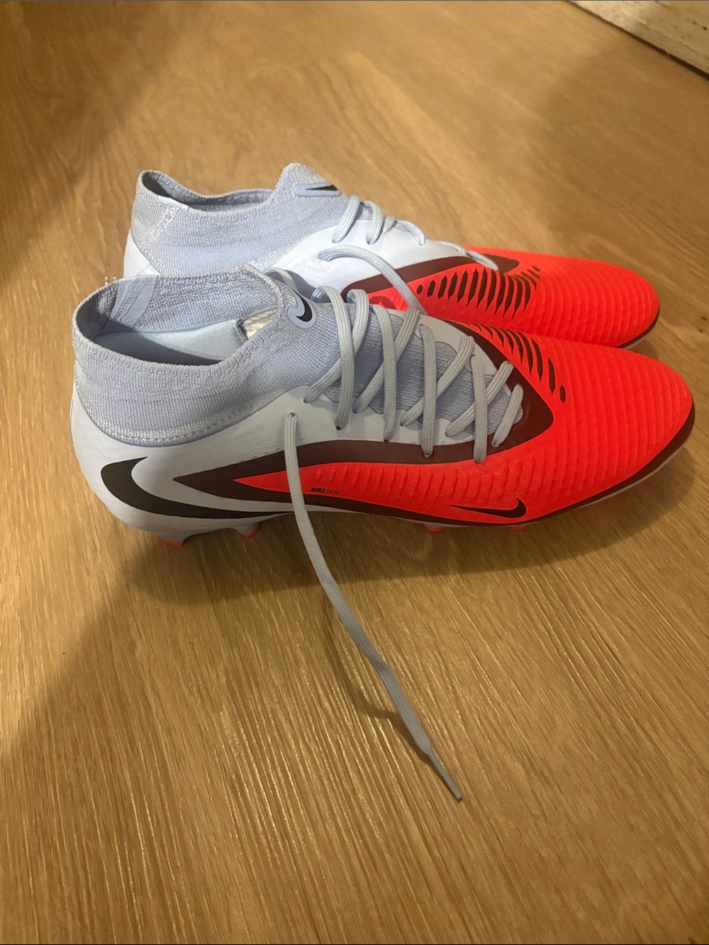 Nike Phantom 6 Men’s Soccer Cleats - orange blue Size 11 men’s